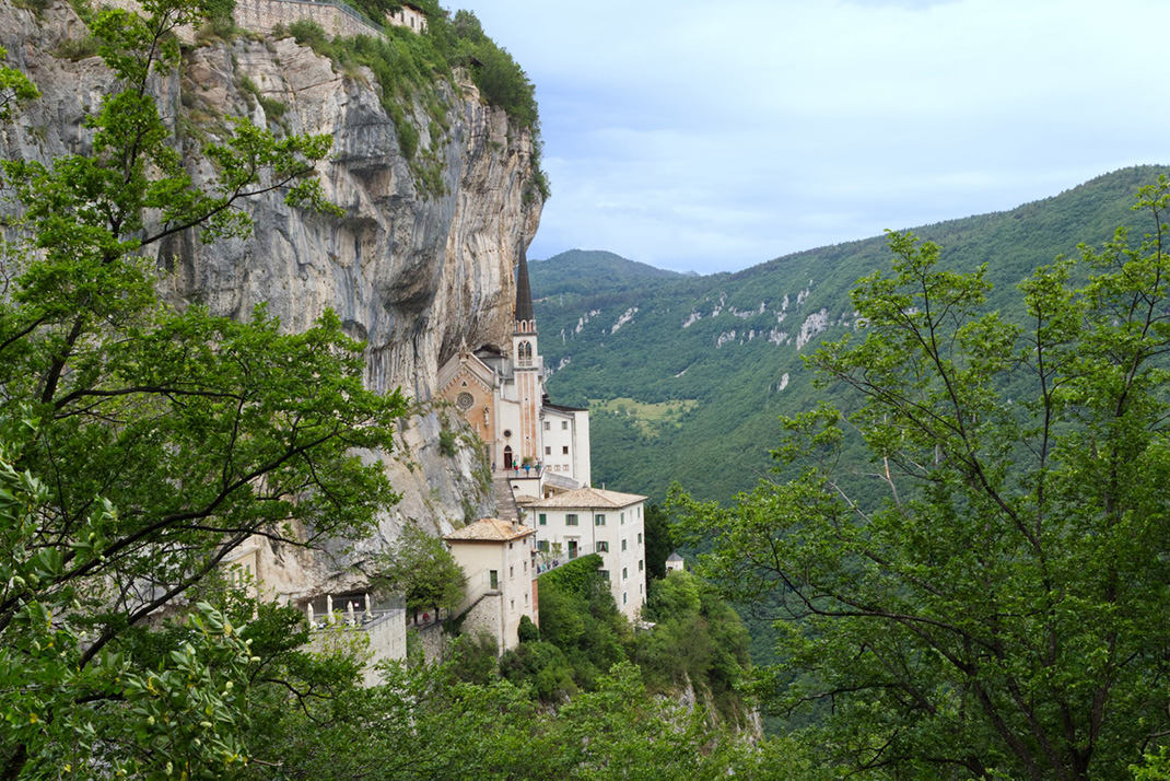 Discovering the Magic of Lake Garda